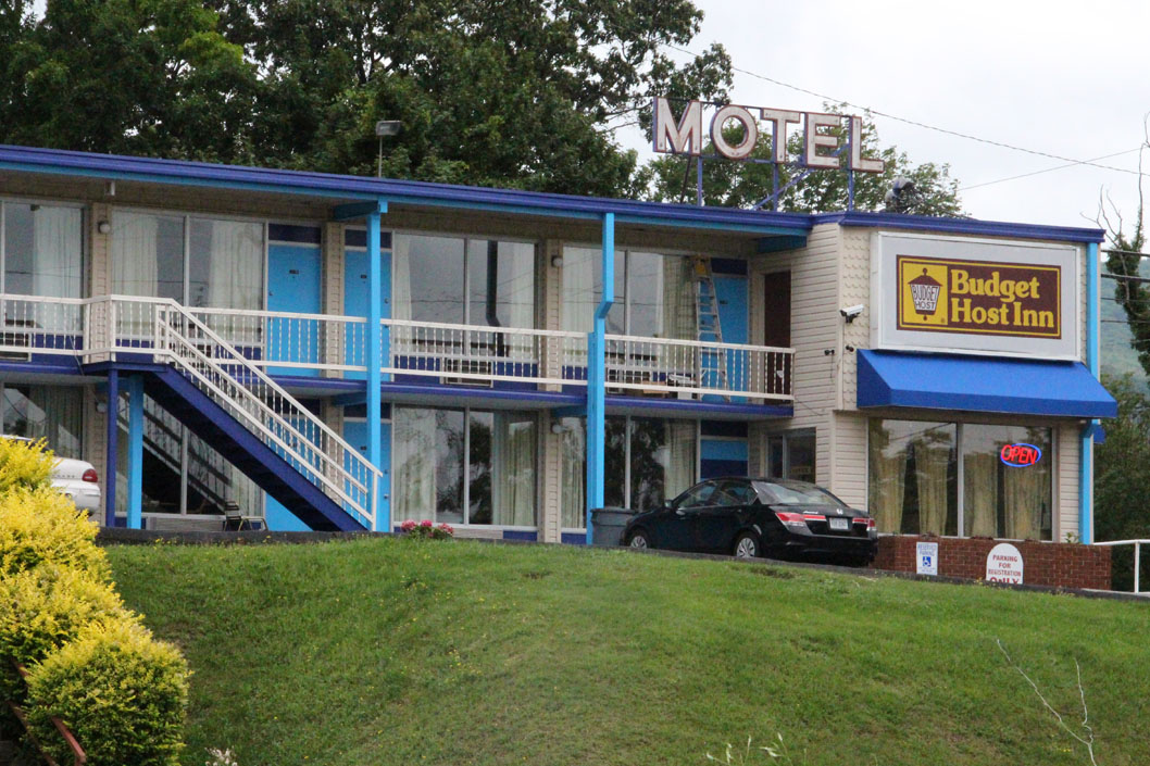 Budget Host Inn