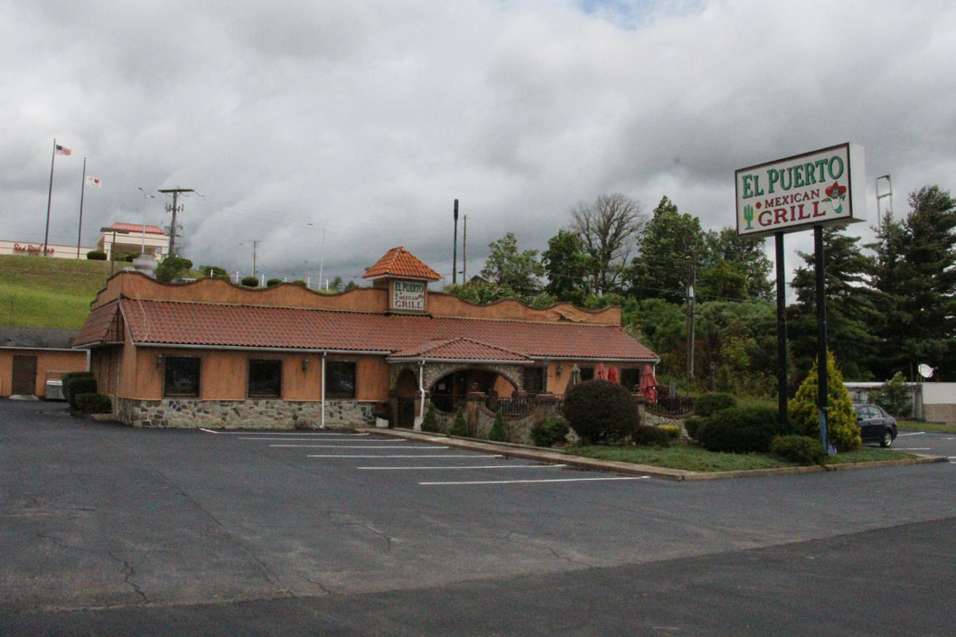 El Puerto Restaurant