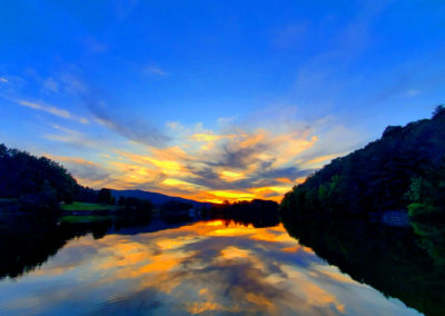 Rural Retreat .lake