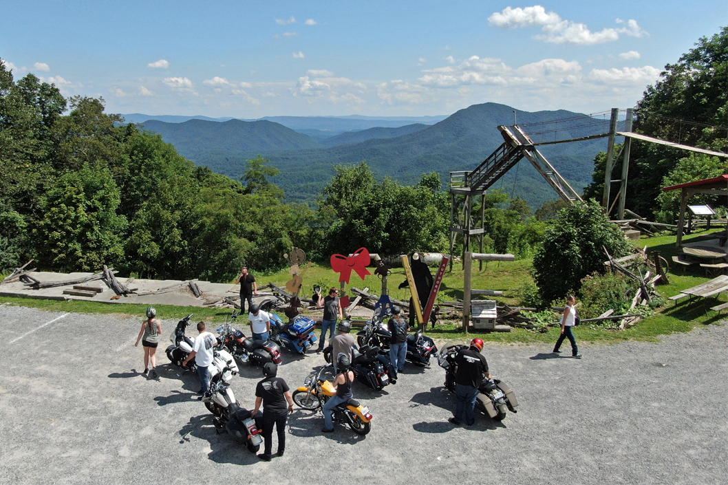 Things to do in Wytheville - Claw of the dragon mountain view