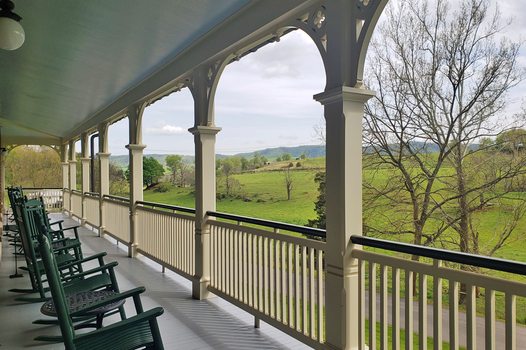 Wytheville Inn Foster Falls Porch